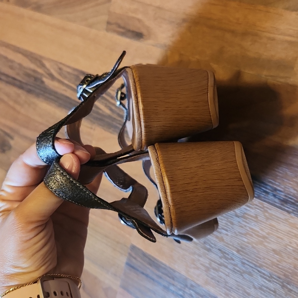Dansko Joanie Wedge Heeled Mary Jane Sandals Bronze Metallic Leather Size 41 - Picture 6 of 12